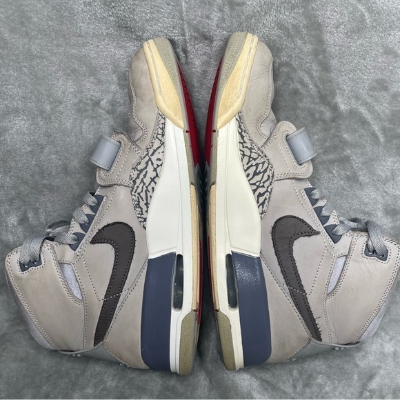 Nike Air Jordan Legacy 312 Wolf Grey Lace Up Sneakers Size 10 - Picture 5 of 10